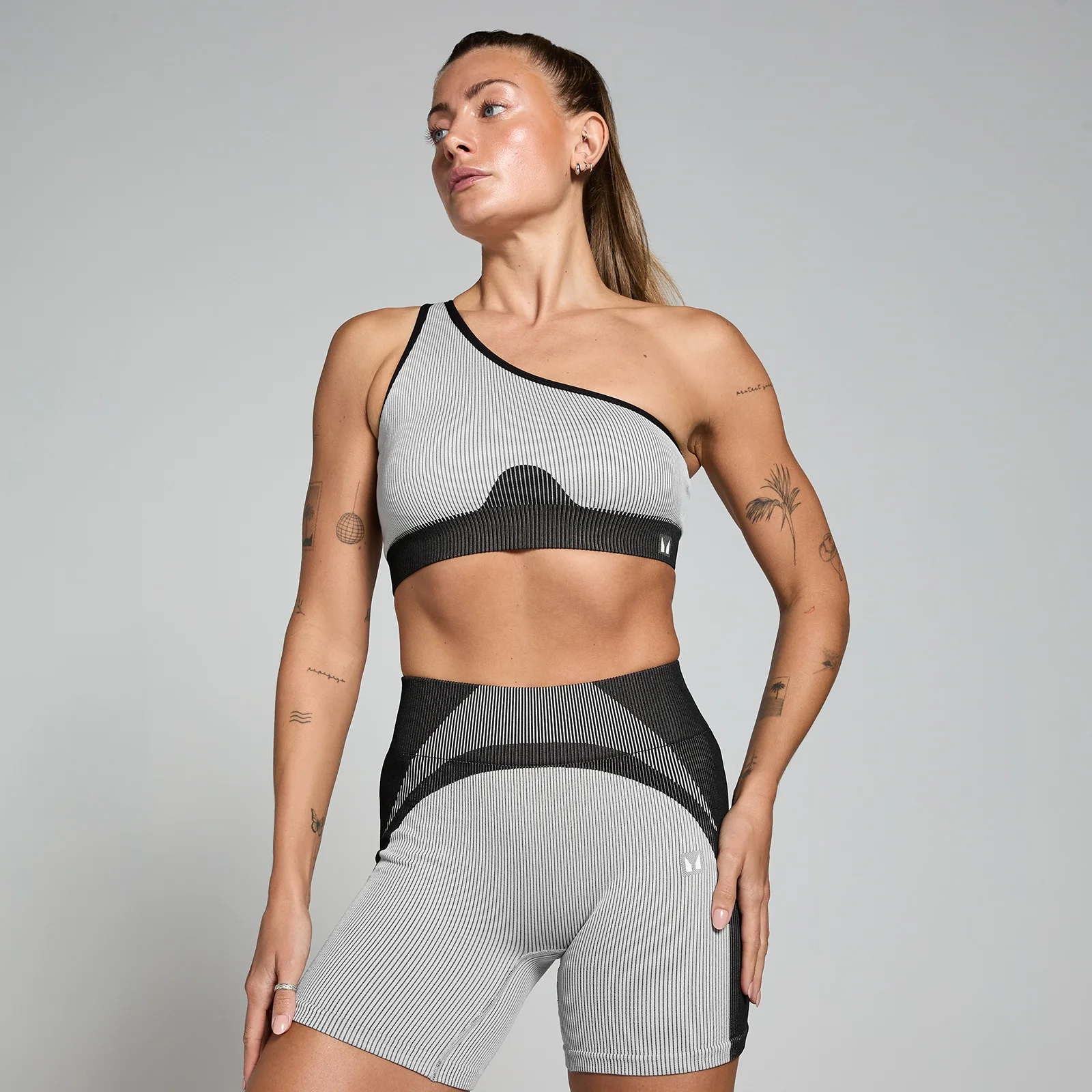 MP ženski bešavni rebrasti sportski grudnjak Contrast – crno/ sivi - M Fotografija 1