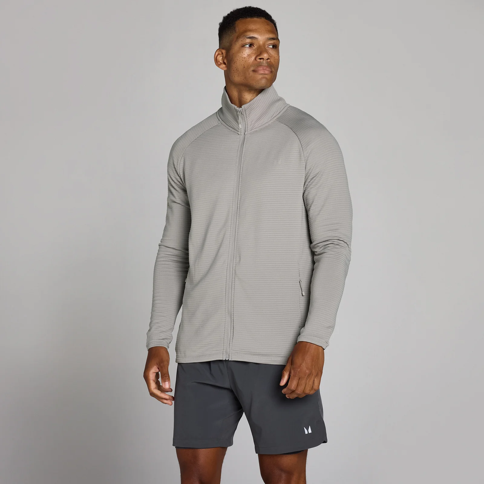 MP jakna Training Ultra Gridded Zip Through za muškarce - Chalk Grey - XS Fotografija 1